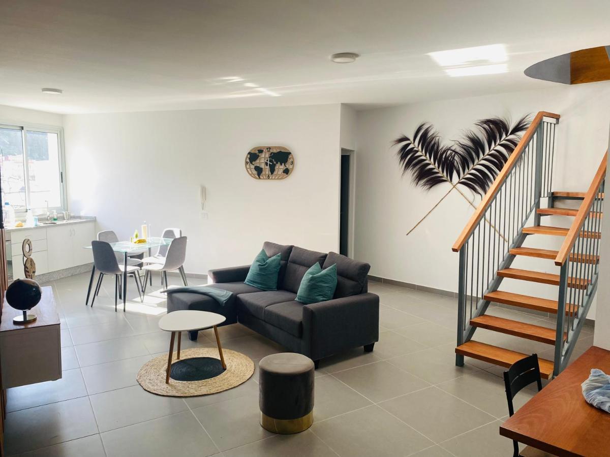 Amplio Duplex Apartman Tamaimo Kültér fotó